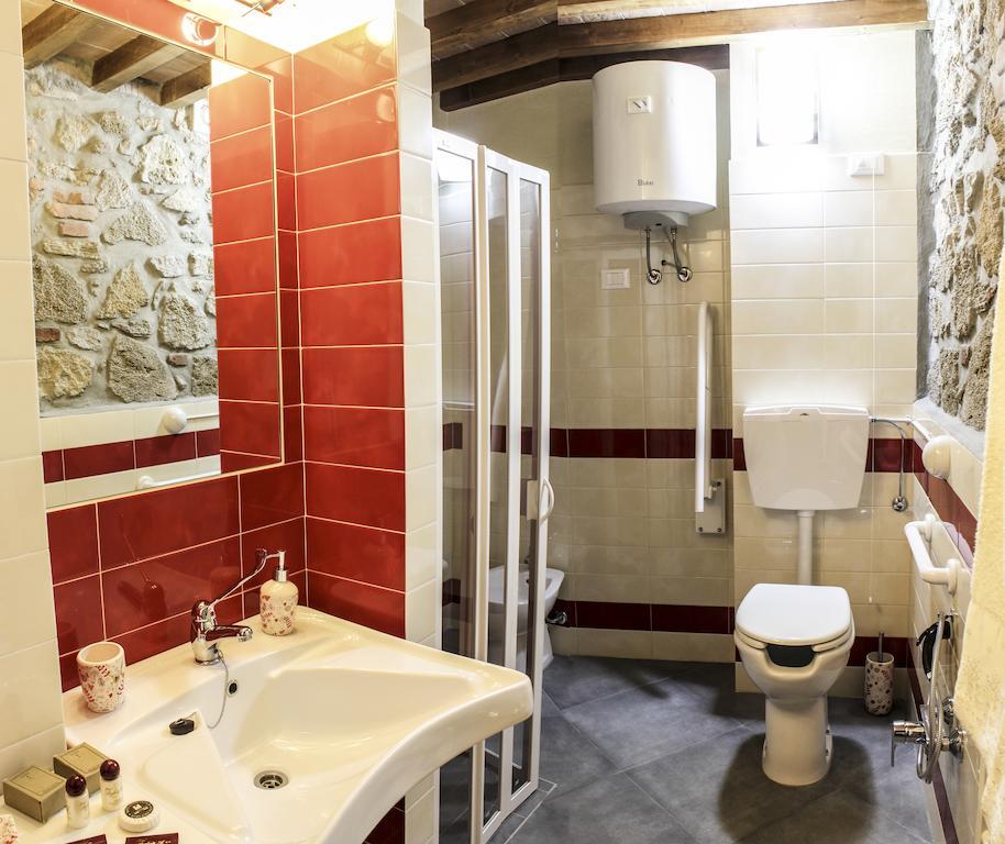 Agriturismo Ferruggini Bolgheri Phòng bức ảnh
